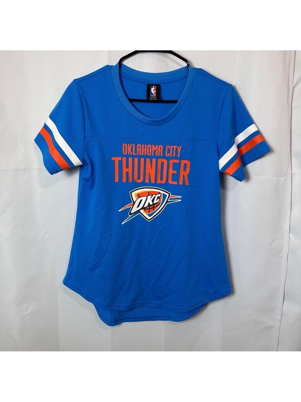 NBA Ladies Oklahoma City Thunder Blue Tee - Size Medium